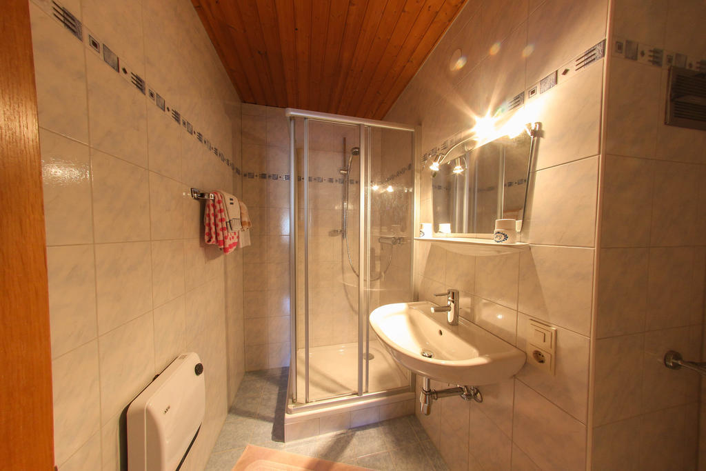 Pension Kroell Sankt Jakob in Defereggen Chambre photo