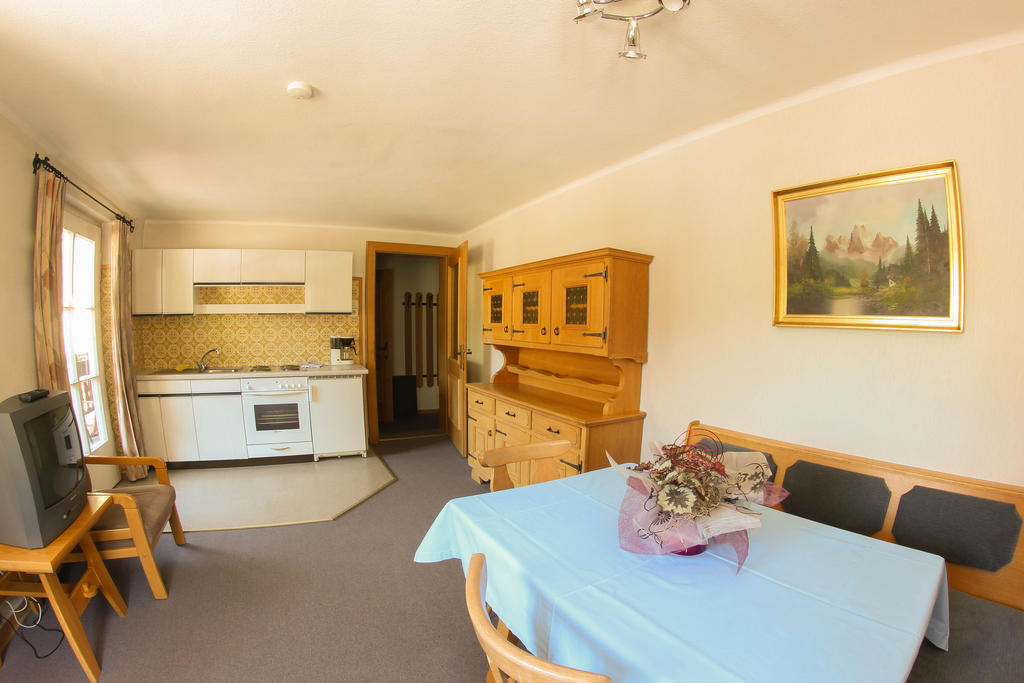 Pension Kroell Sankt Jakob in Defereggen Chambre photo