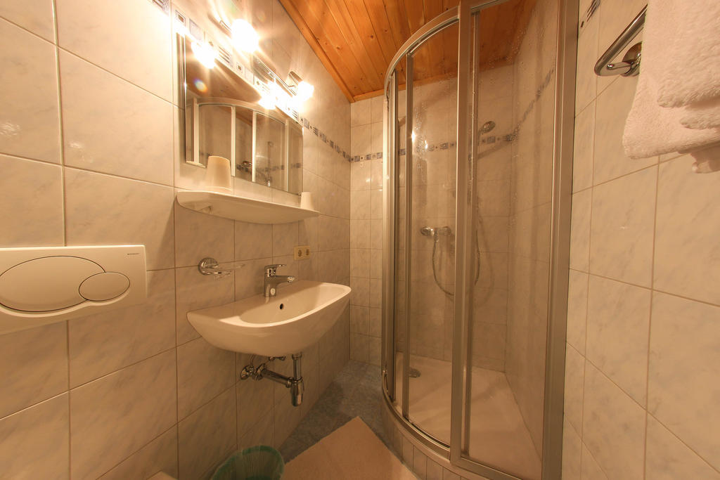 Pension Kroell Sankt Jakob in Defereggen Extérieur photo