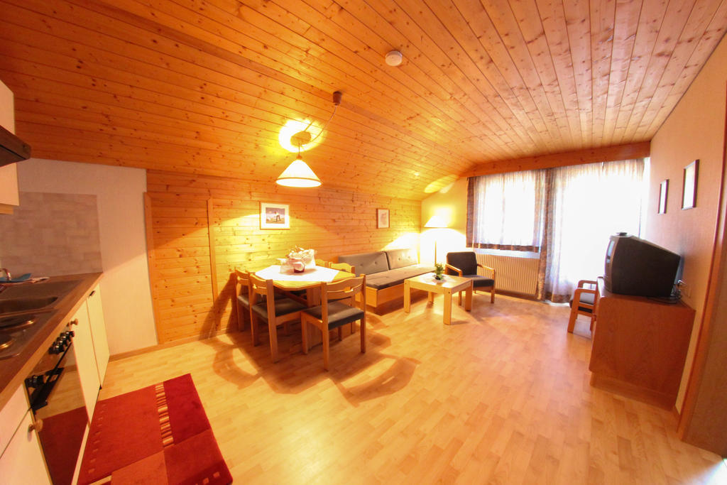 Pension Kroell Sankt Jakob in Defereggen Extérieur photo