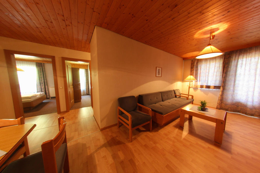 Pension Kroell Sankt Jakob in Defereggen Chambre photo